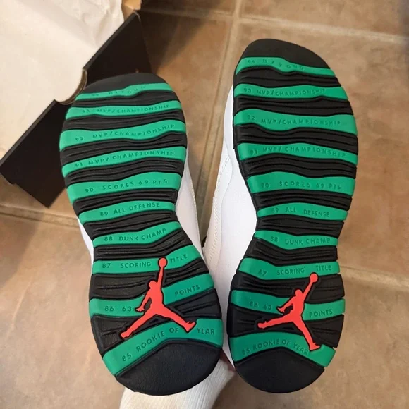 NEW IN BOX Air Jordan 10 Retro 30th GG Youth Sneakers - Picture 5 of 7